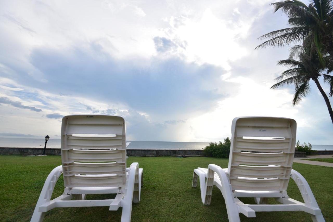 Hua Hin Beachfront Condo エクステリア 写真